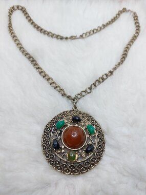 Vintage Scottish / Celtic Round Faux Agate Pendant Silvertone Metal Chain